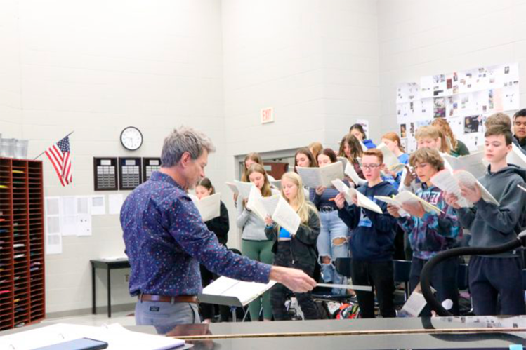 Ernest Richardson Resident Conductor & Principal Pops Conductor. Image provided by The Omaha Symphony.