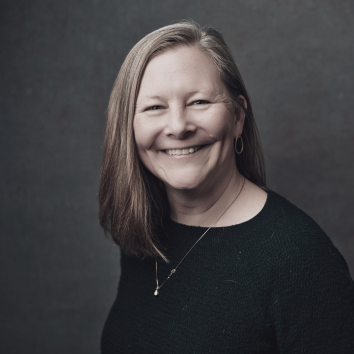 Headshot of Becky Lowe