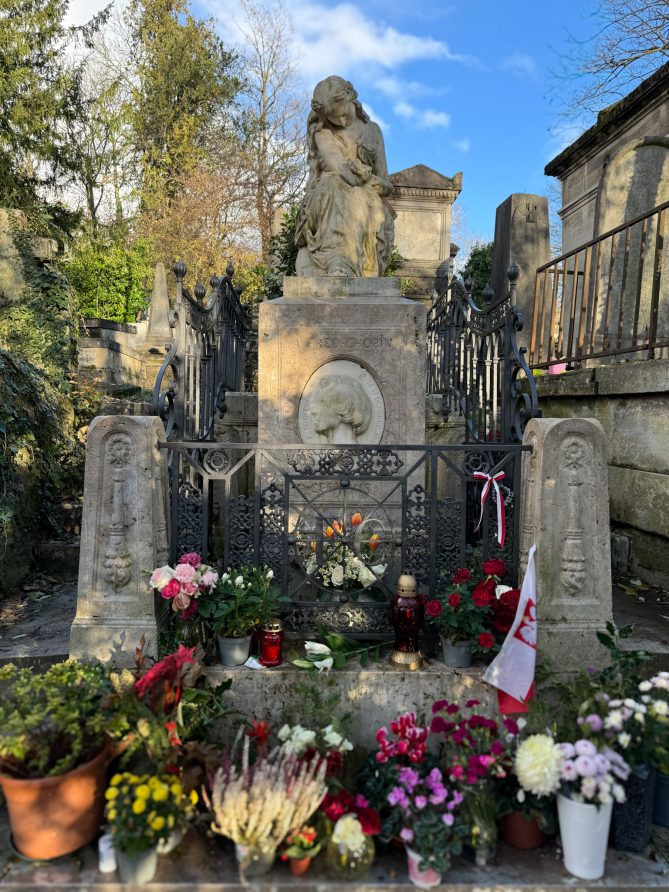 Chopin's grave at Père-Lachaise Cemetery in Paris. 