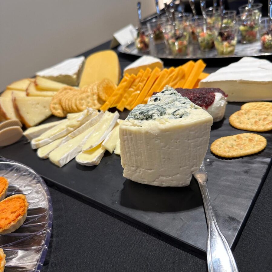 The example of the kind of food that will be provided.